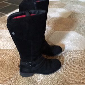 North Face black suede boots. Worn twice.